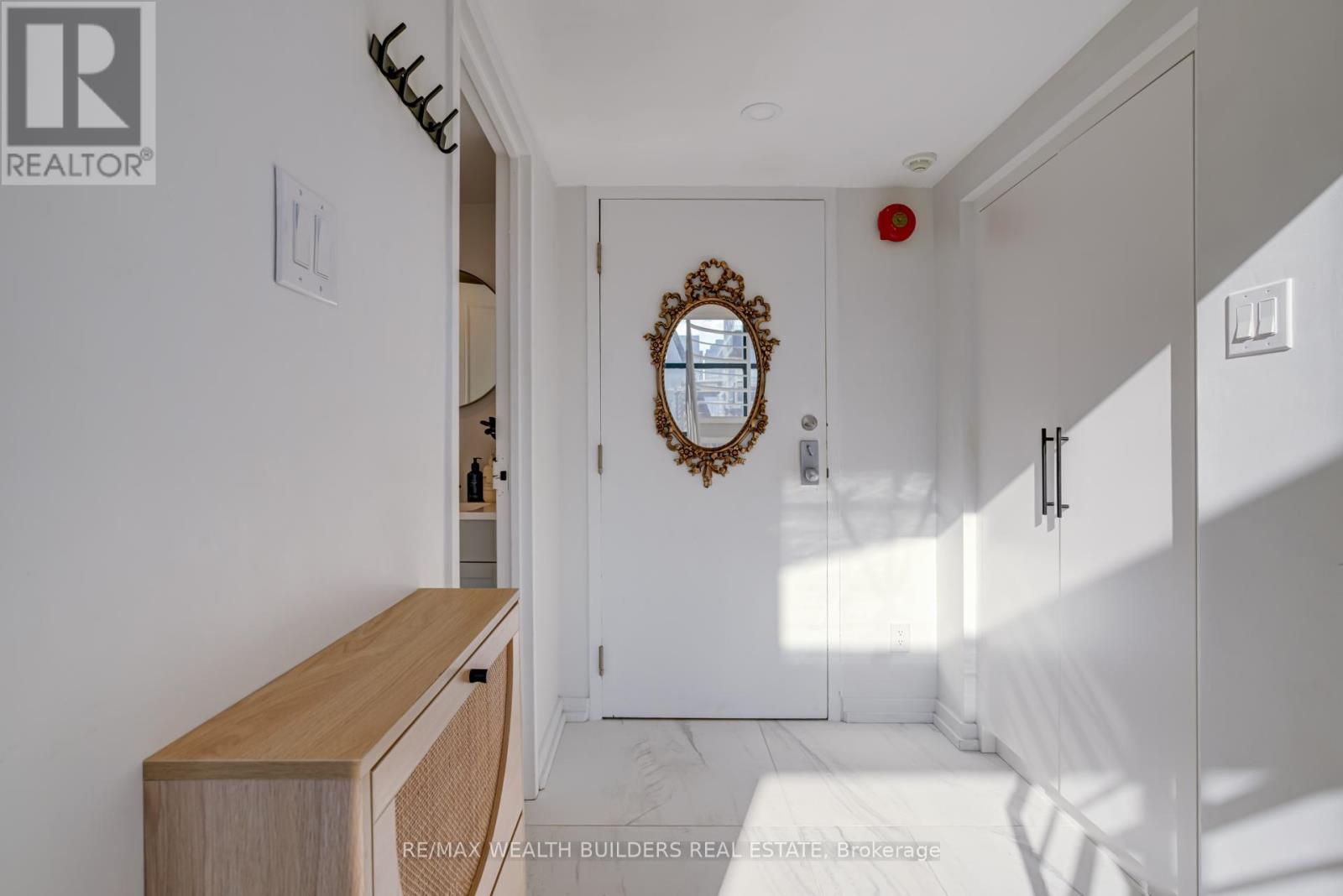 403 - 393 King Street E, Toronto, Ontario  M5A 1L3 - Photo 22 - C13592652