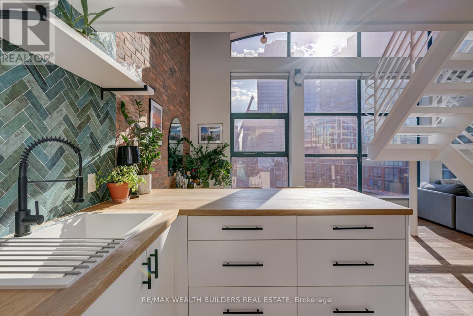 403 - 393 King Street E, Toronto, Ontario  M5A 1L3 - Photo 7 - C13592652