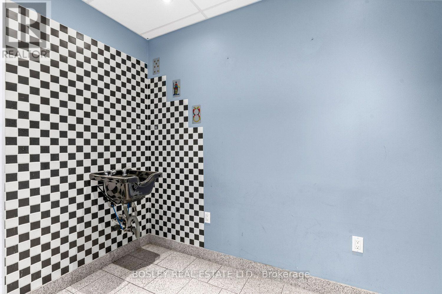3524 Bathurst Street, Toronto, Ontario  M6A 2C6 - Photo 13 - C13592760