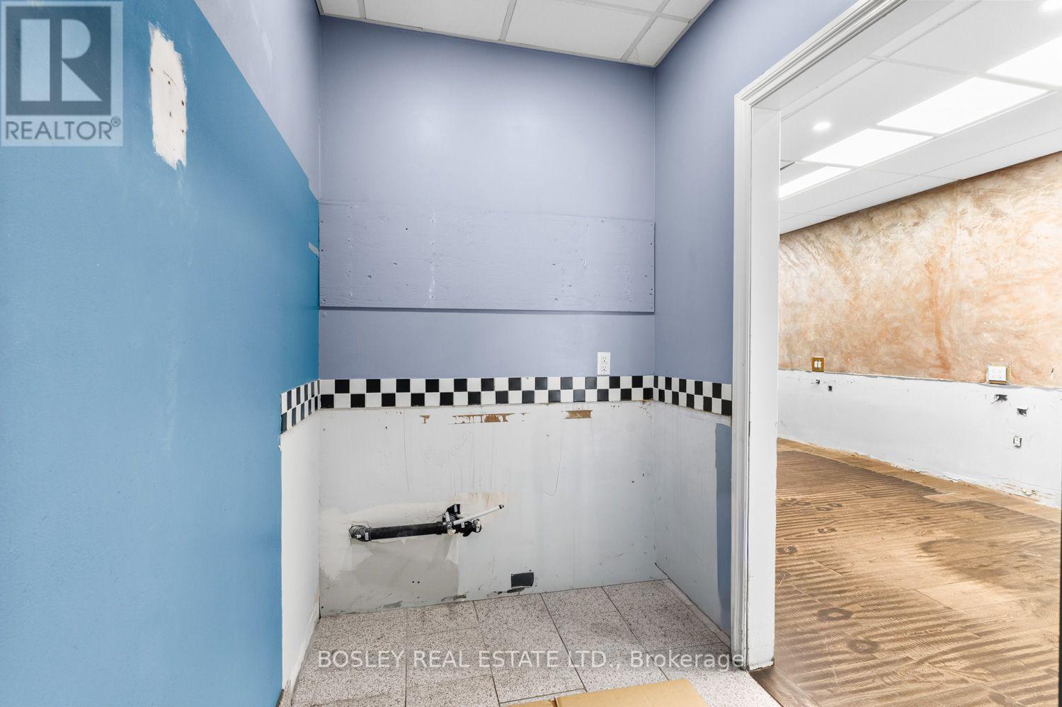 3524 Bathurst Street, Toronto, Ontario  M6A 2C6 - Photo 17 - C13592760
