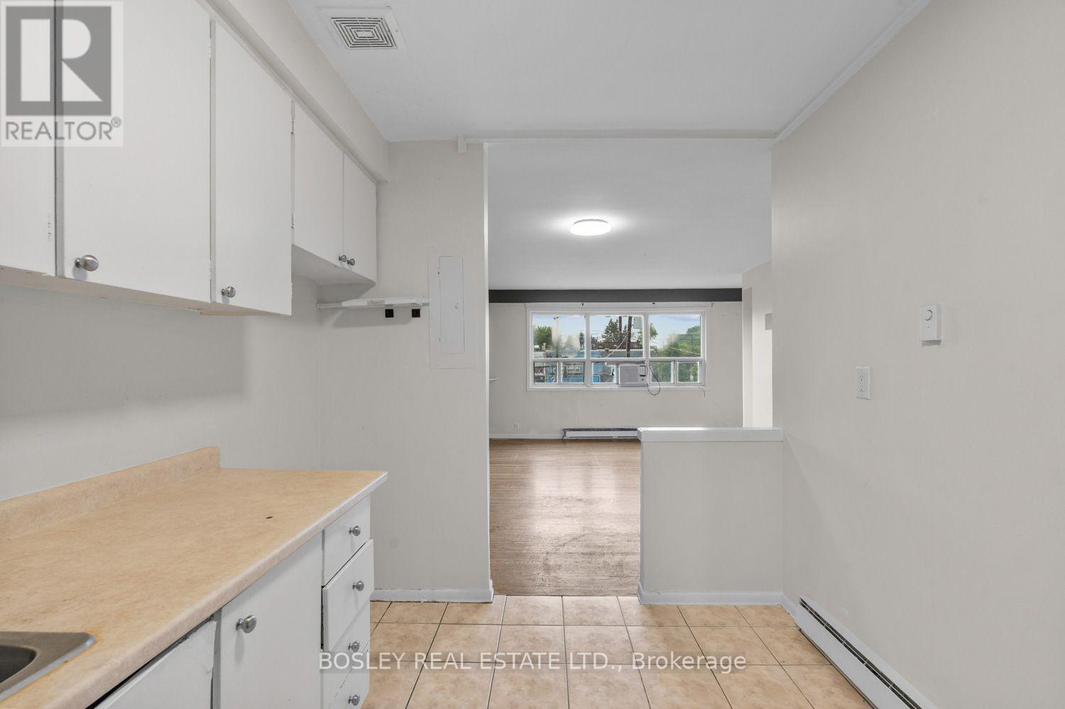 3524 Bathurst Street, Toronto, Ontario  M6A 2C6 - Photo 37 - C13592760