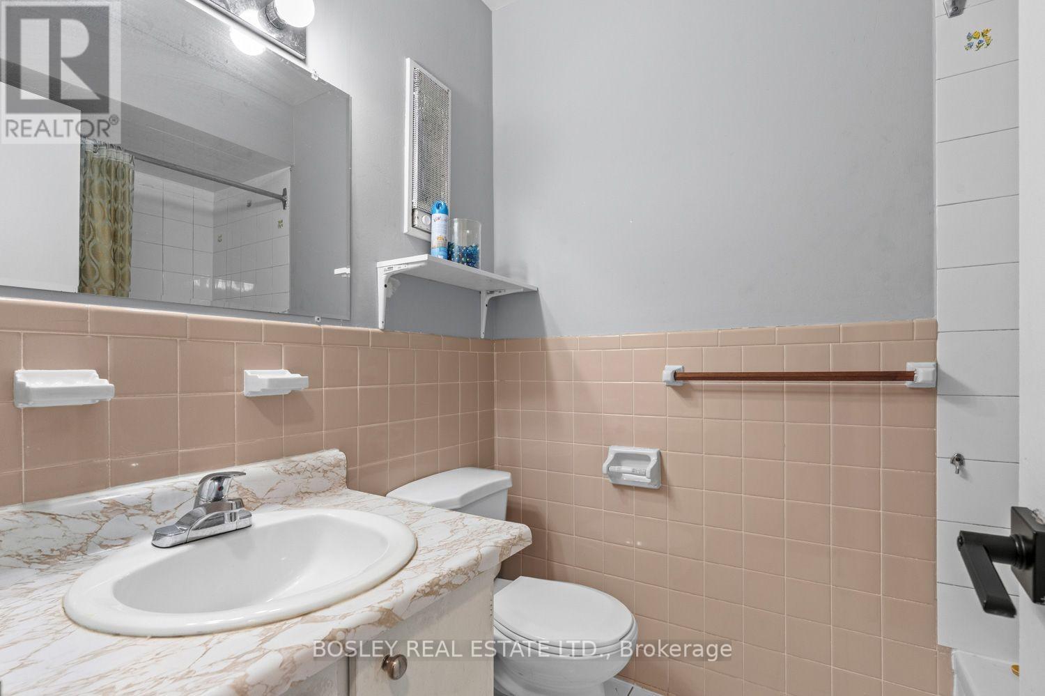 3524 Bathurst Street, Toronto, Ontario  M6A 2C6 - Photo 38 - C13592760