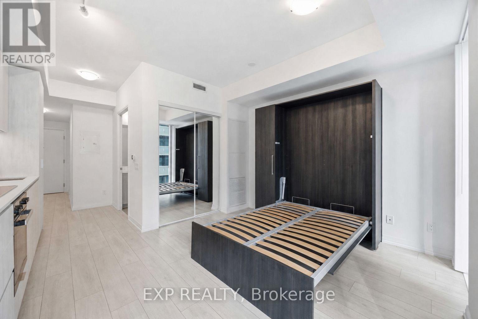 1601 - 400 King Street W, Toronto, Ontario  M5V 0X8 - Photo 15 - C13592882