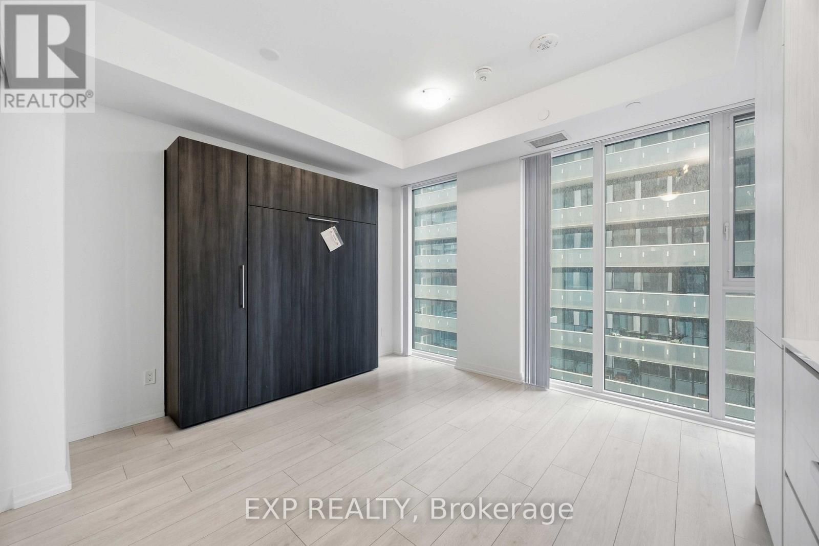 1601 - 400 King Street W, Toronto, Ontario  M5V 0X8 - Photo 3 - C13592882