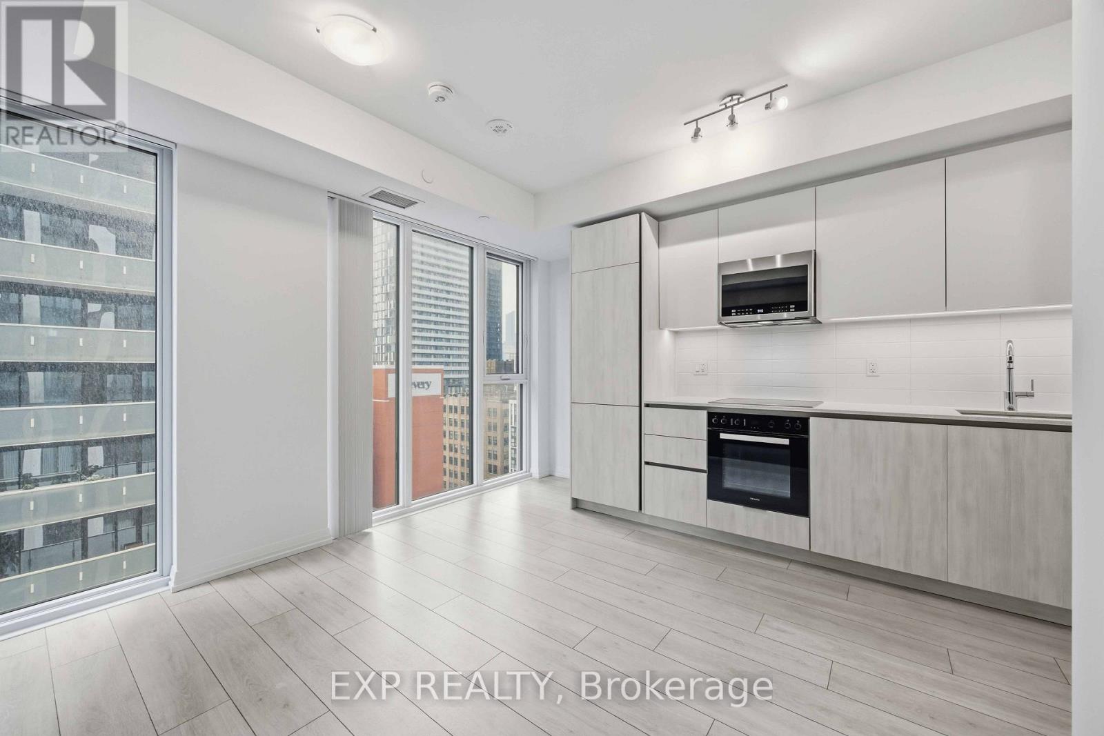 1601 - 400 King Street W, Toronto, Ontario  M5V 0X8 - Photo 6 - C13592882