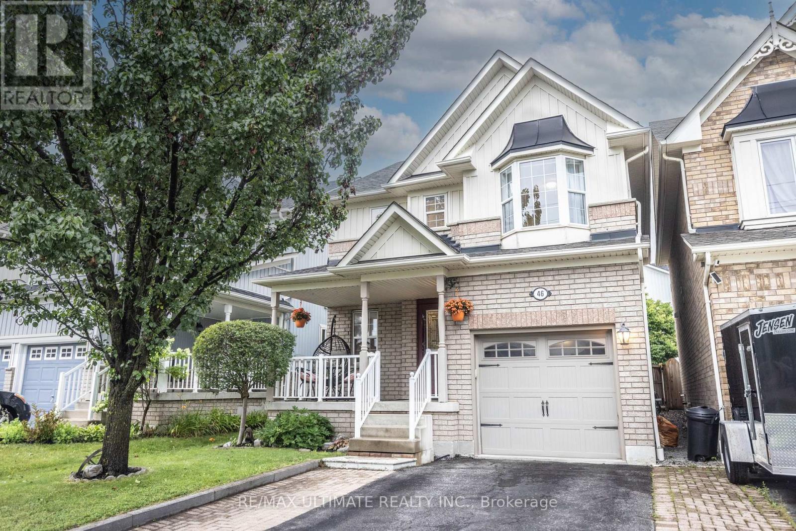 46 BEAUMARIS CRESCENT, Whitby, Ontario