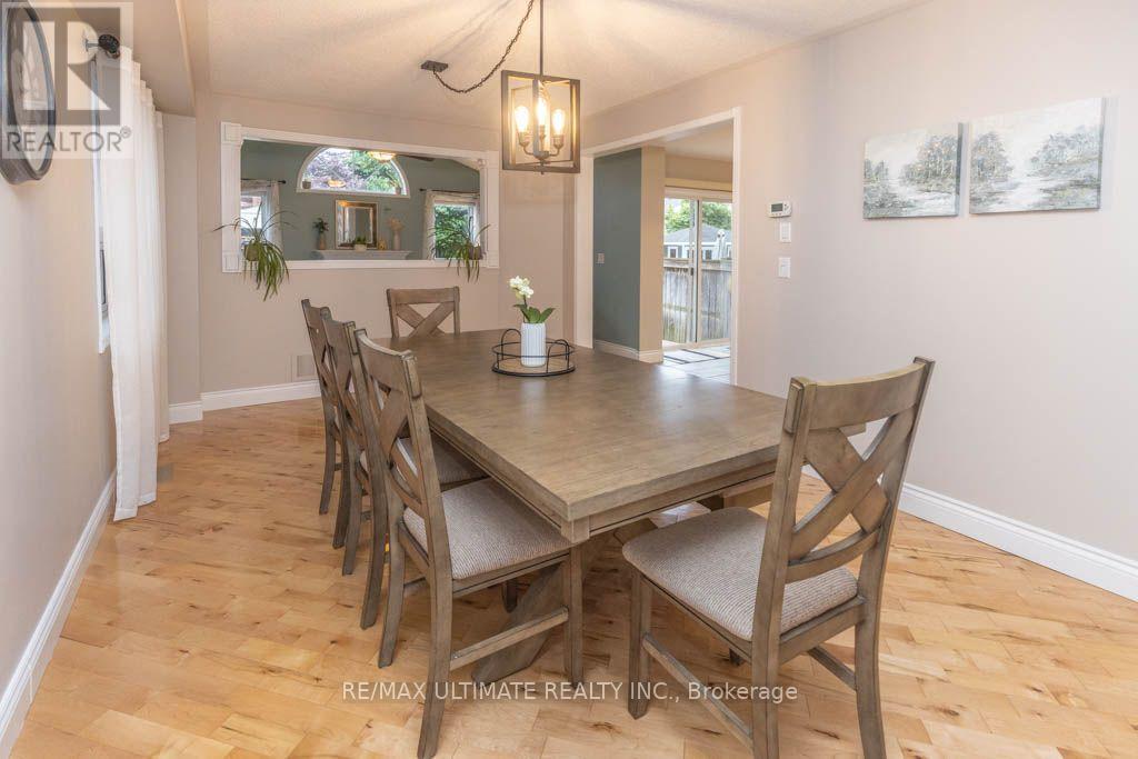 46 Beaumaris Crescent, Whitby, Ontario  L1M 2H3 - Photo 13 - E13592708
