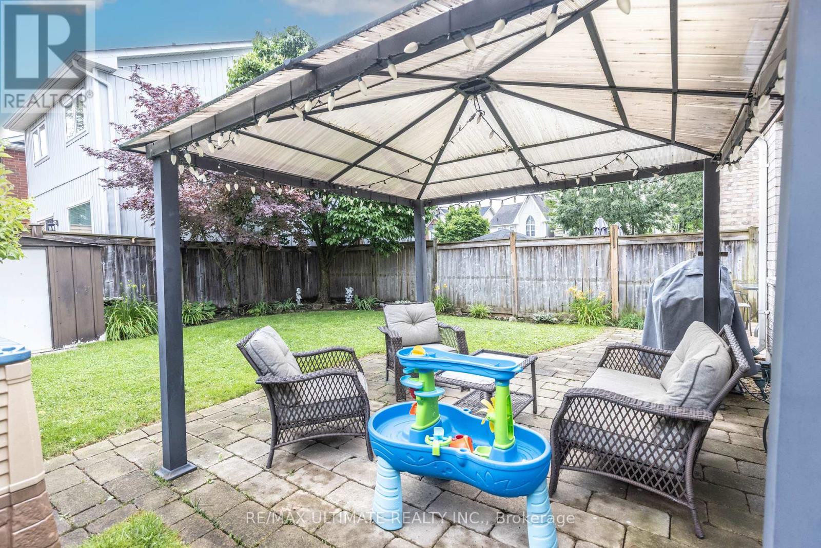 46 Beaumaris Crescent, Whitby, Ontario  L1M 2H3 - Photo 35 - E13592708