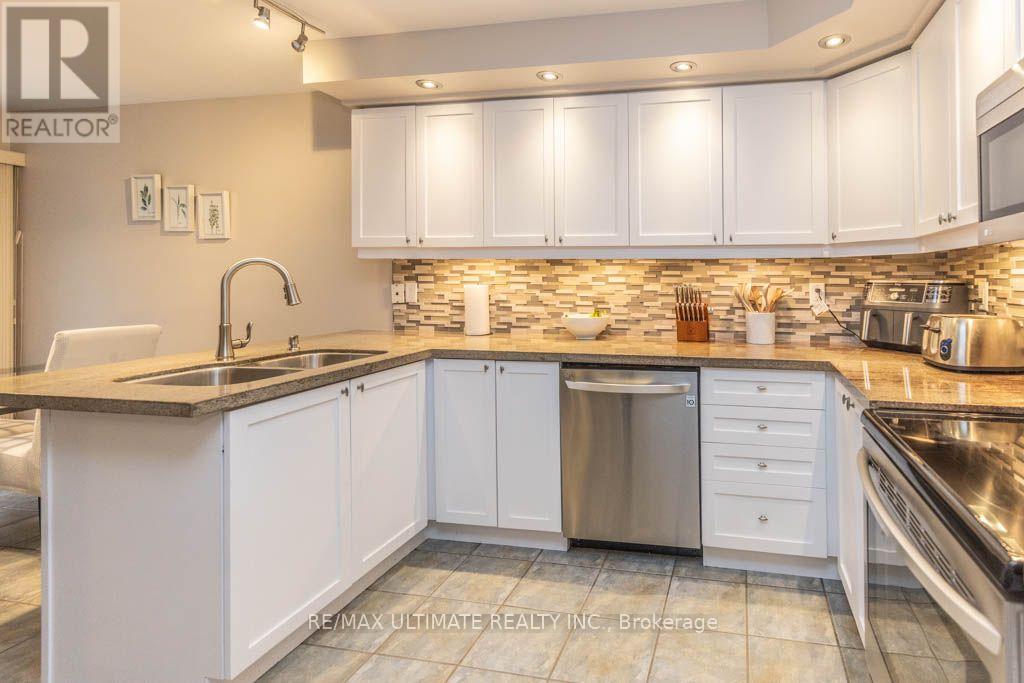 46 Beaumaris Crescent, Whitby, Ontario  L1M 2H3 - Photo 9 - E13592708