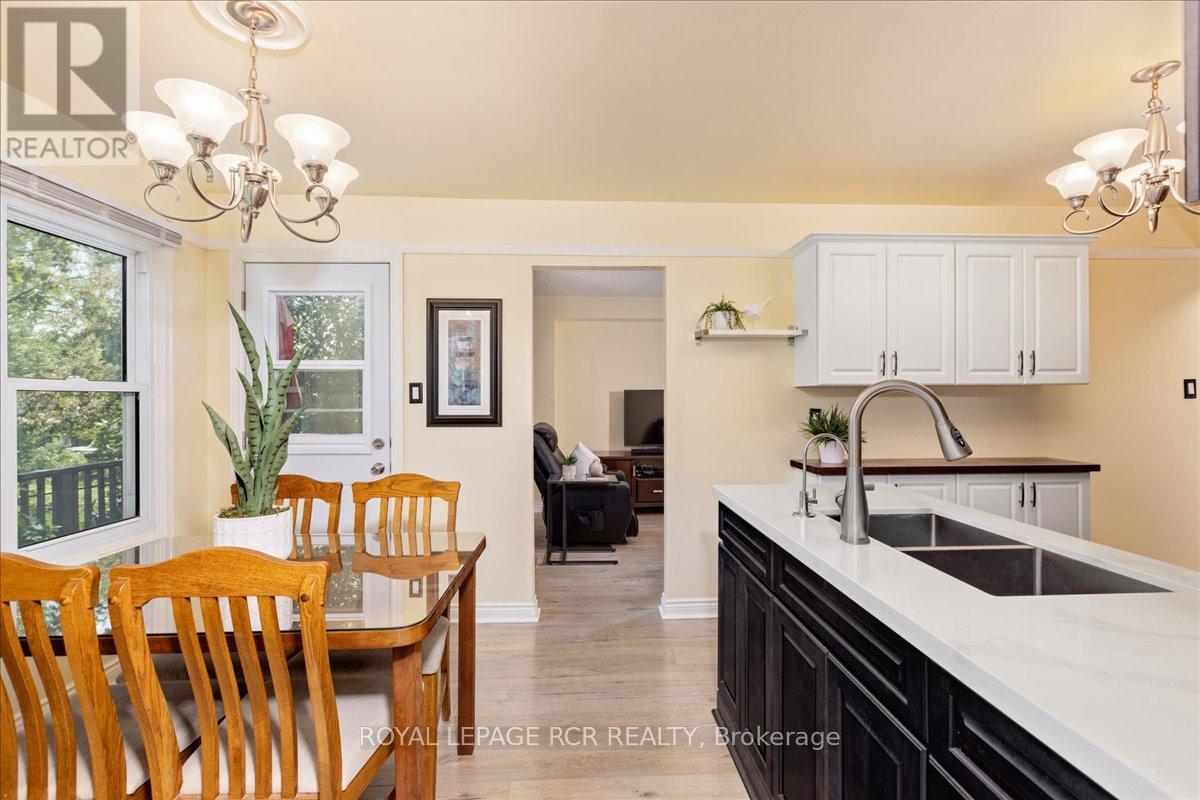 988 Krista Court, Newmarket, Ontario  L4Y 7E9 - Photo 11 - N13592692