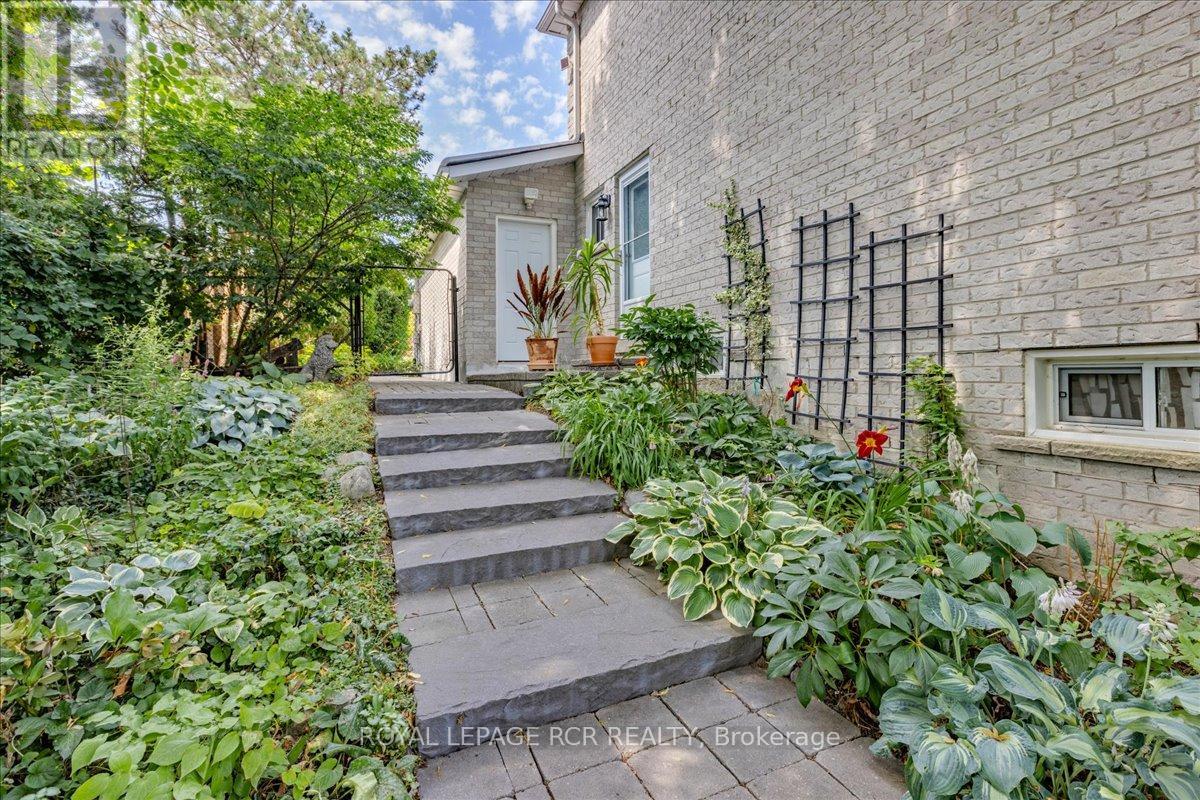 988 Krista Court, Newmarket, Ontario  L4Y 7E9 - Photo 36 - N13592692