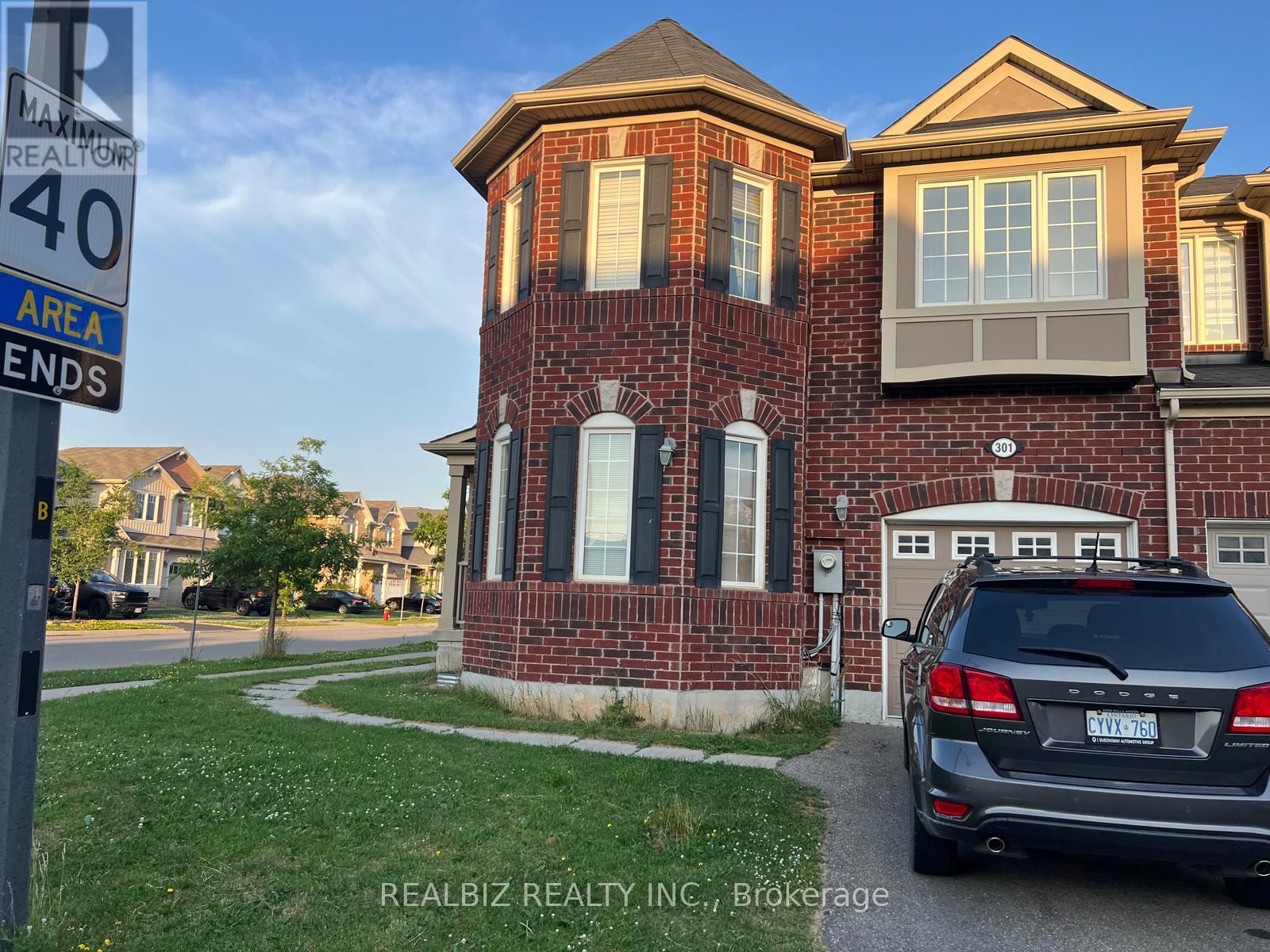 301 CHUCHMACH CLOSE, Milton, Ontario