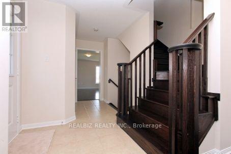 301 Chuchmach Close, Milton, Ontario  L9T 8B3 - Photo 11 - W13592820