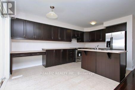 301 Chuchmach Close, Milton, Ontario  L9T 8B3 - Photo 13 - W13592820