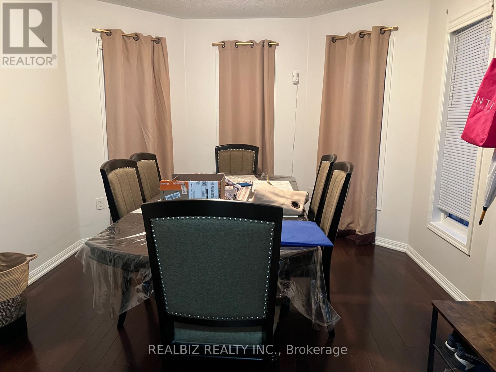 301 Chuchmach Close, Milton, Ontario  L9T 8B3 - Photo 15 - W13592820