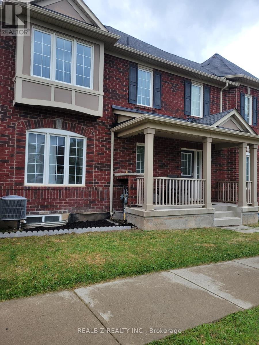 301 Chuchmach Close, Milton, Ontario  L9T 8B3 - Photo 2 - W13592820