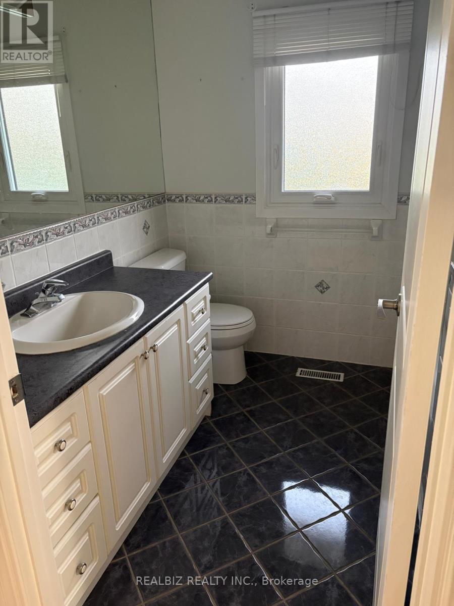 301 Chuchmach Close, Milton, Ontario  L9T 8B3 - Photo 20 - W13592820