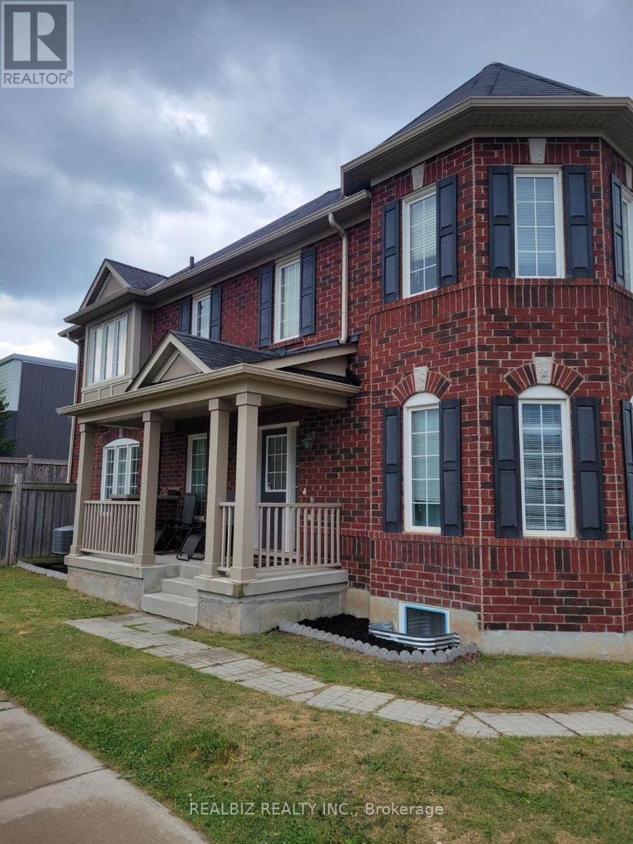 301 Chuchmach Close, Milton, Ontario  L9T 8B3 - Photo 3 - W13592820