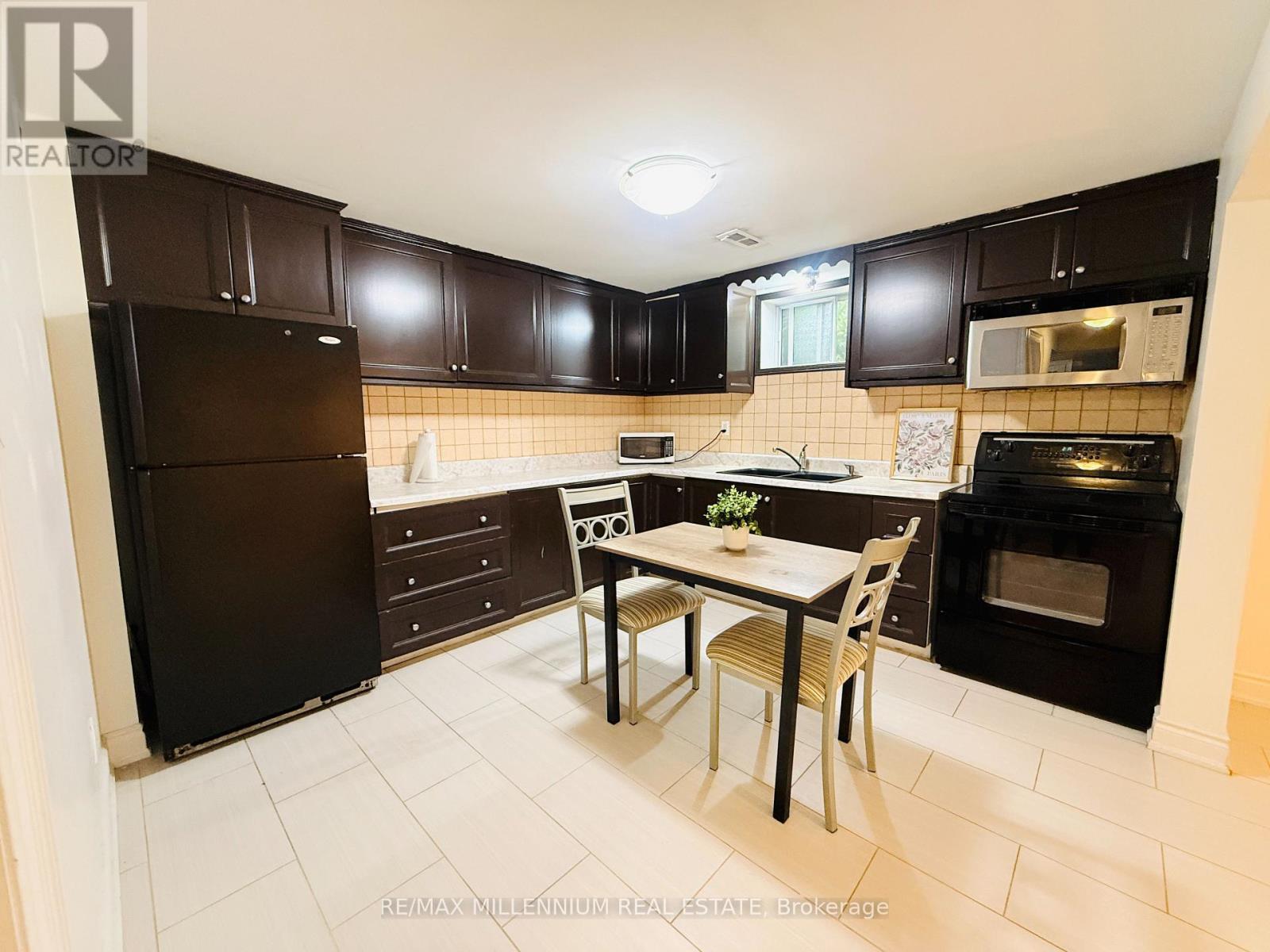 BSMT - 23 MONCLOVA ROAD, Toronto, Ontario