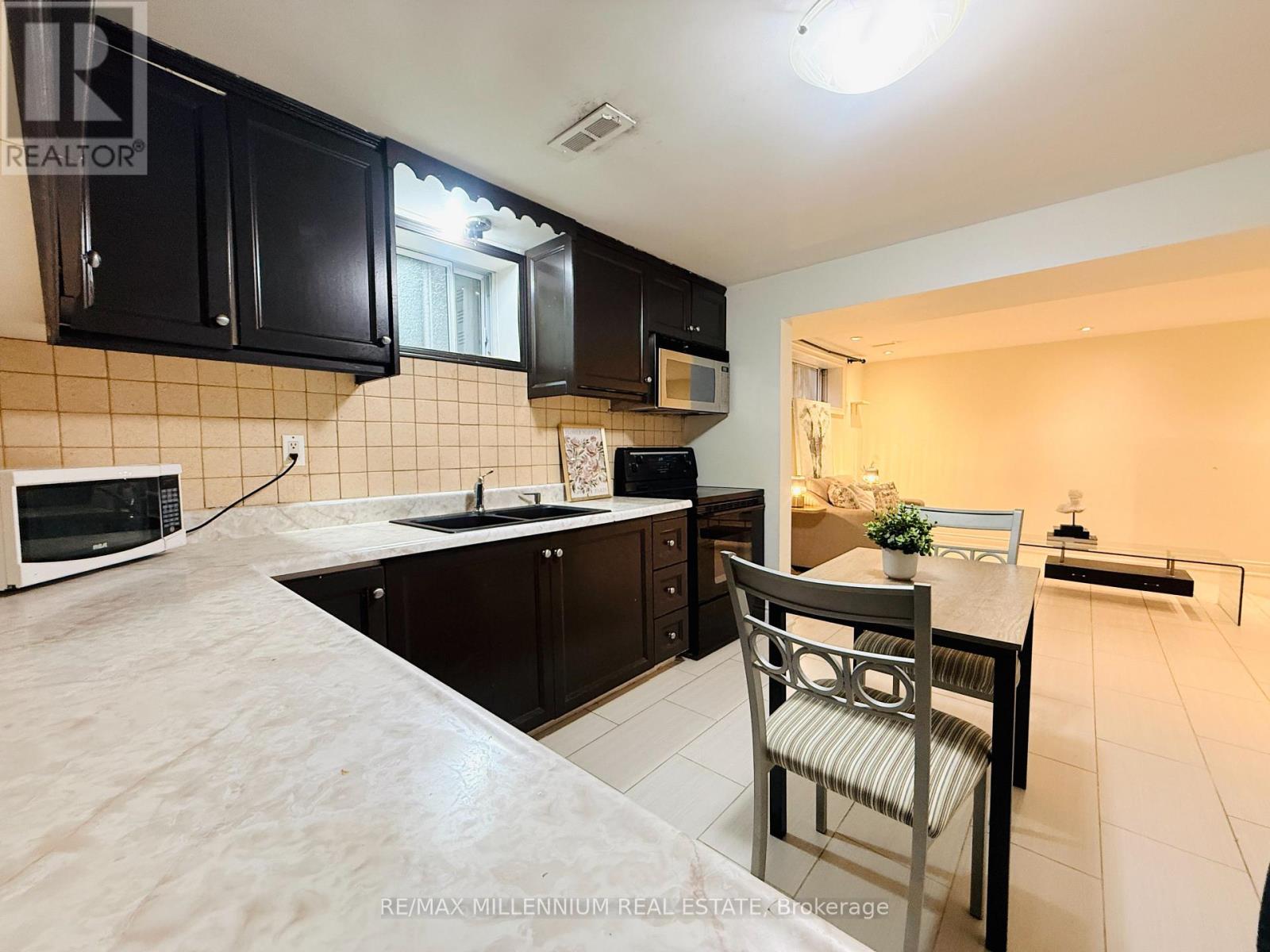Bsmt - 23 Monclova Road, Toronto, Ontario  M3M 1N6 - Photo 2 - W13592844
