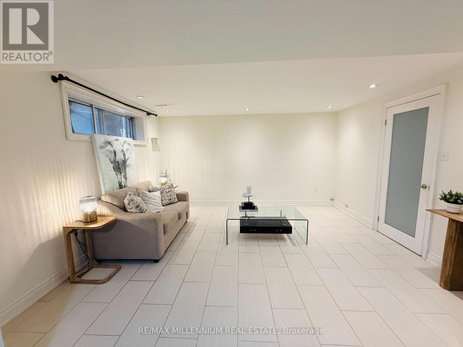 Bsmt - 23 Monclova Road, Toronto, Ontario  M3M 1N6 - Photo 4 - W13592844