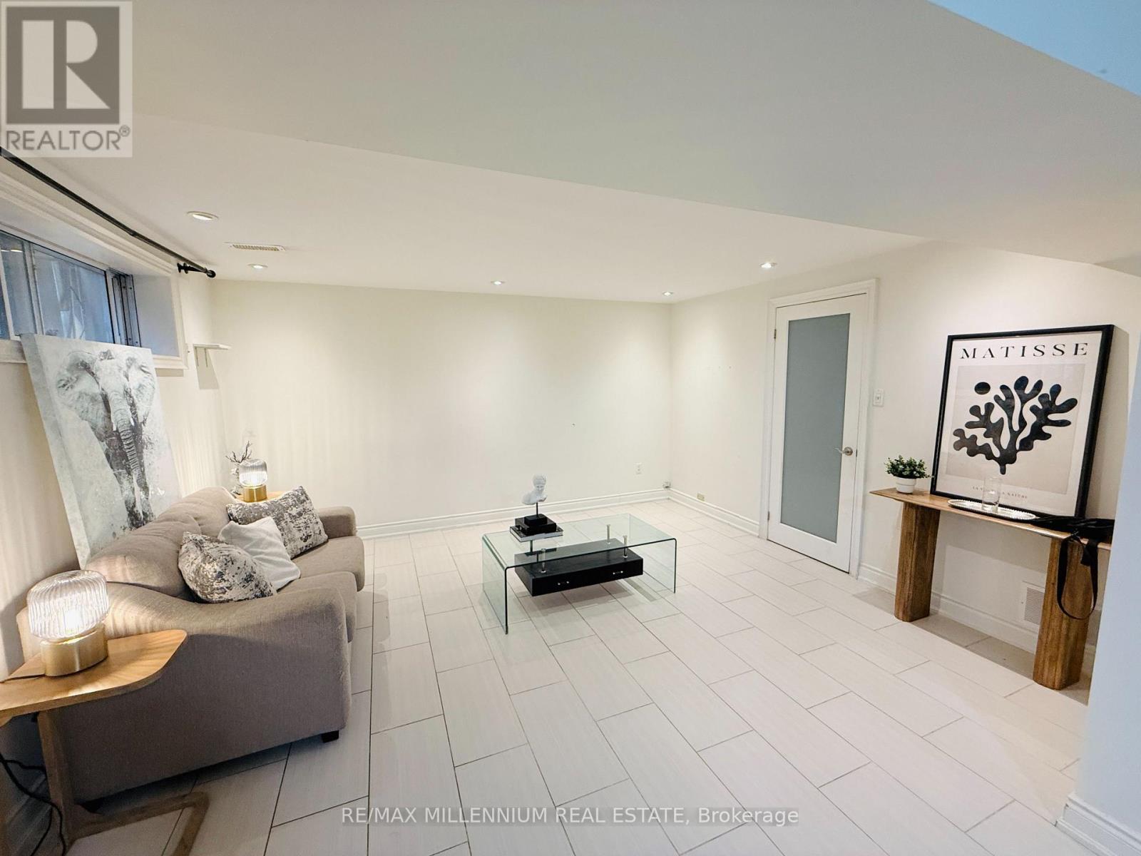 Bsmt - 23 Monclova Road, Toronto, Ontario  M3M 1N6 - Photo 5 - W13592844