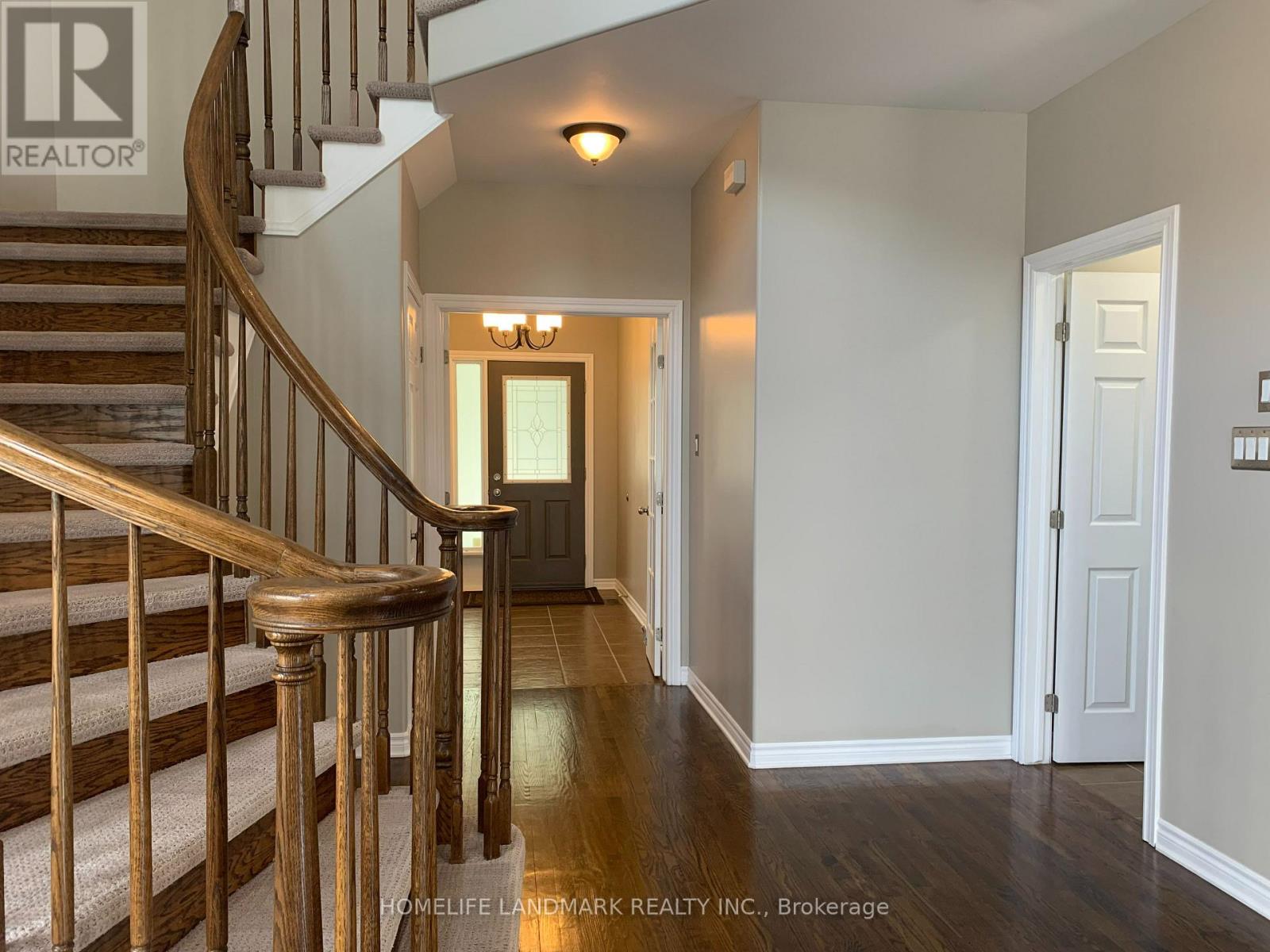 64 Black Bear Way, Ottawa, Ontario  K2S 2G7 - Photo 2 - X13592574