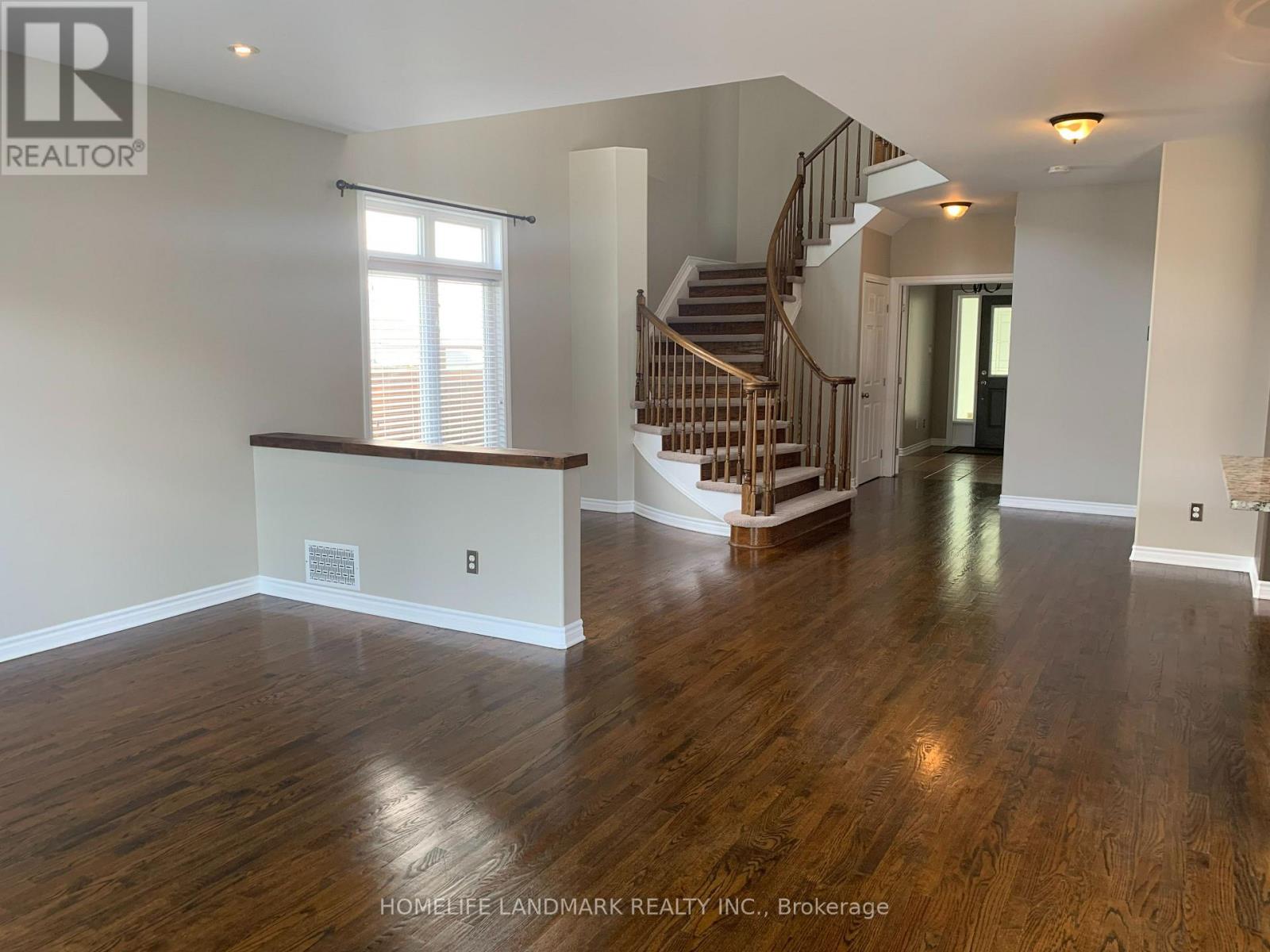64 Black Bear Way, Ottawa, Ontario  K2S 2G7 - Photo 3 - X13592574
