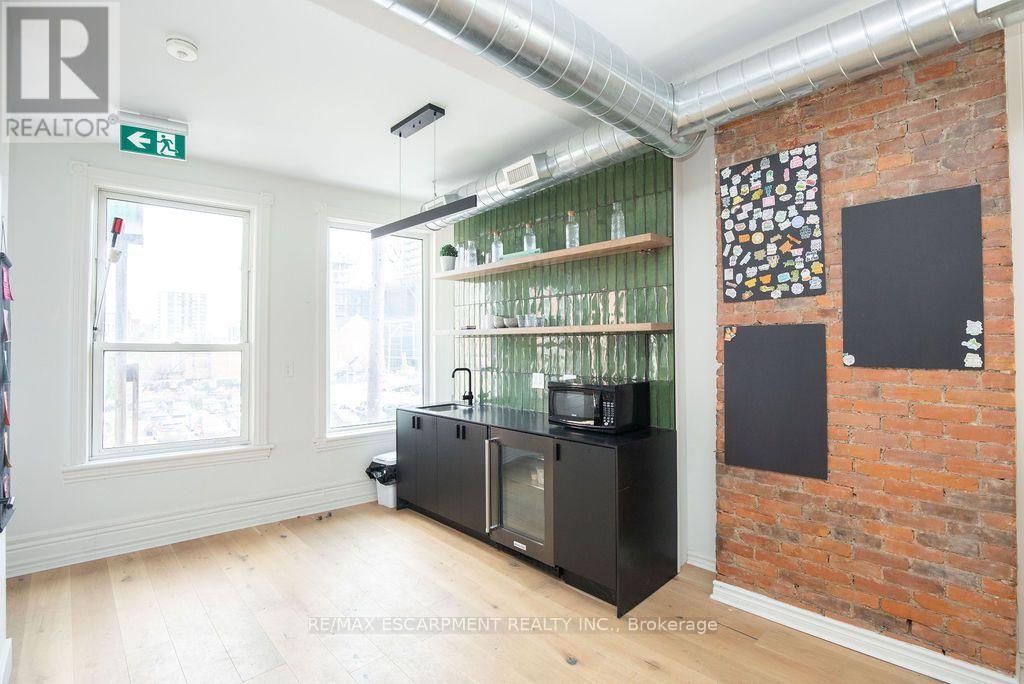 21 Rebecca Street, Hamilton, Ontario  L8R 1B3 - Photo 24 - X13592600