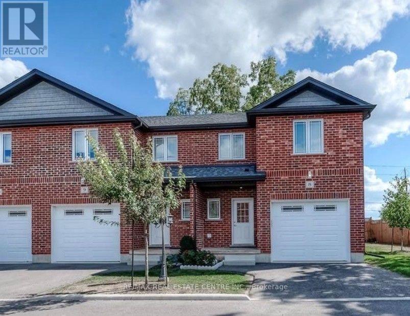 8 - 292 FALCON DRIVE, Woodstock (Woodstock - North)