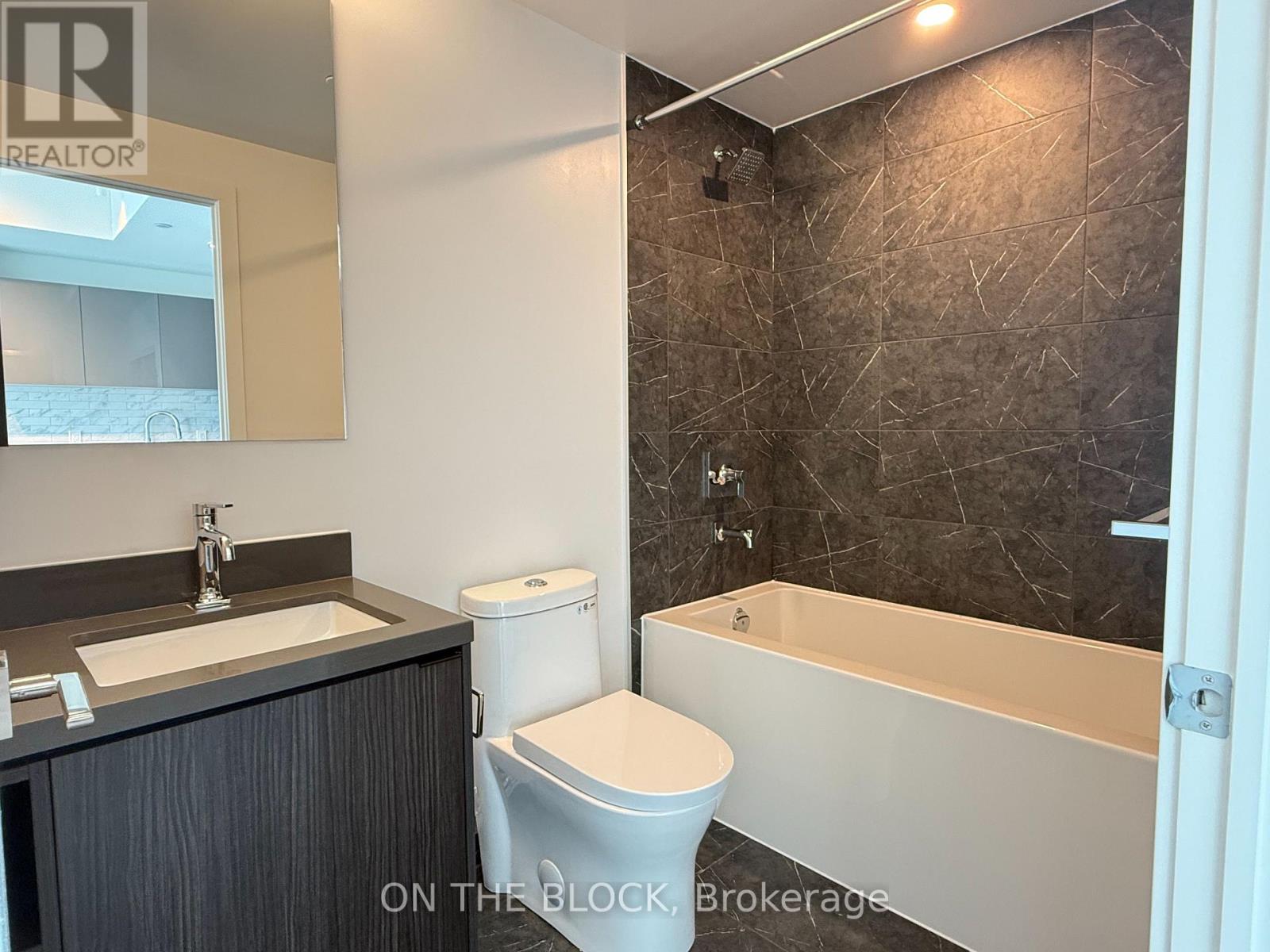 Ph17 - 252 Church Street, Toronto, Ontario  M5B 0E6 - Photo 7 - C13585684