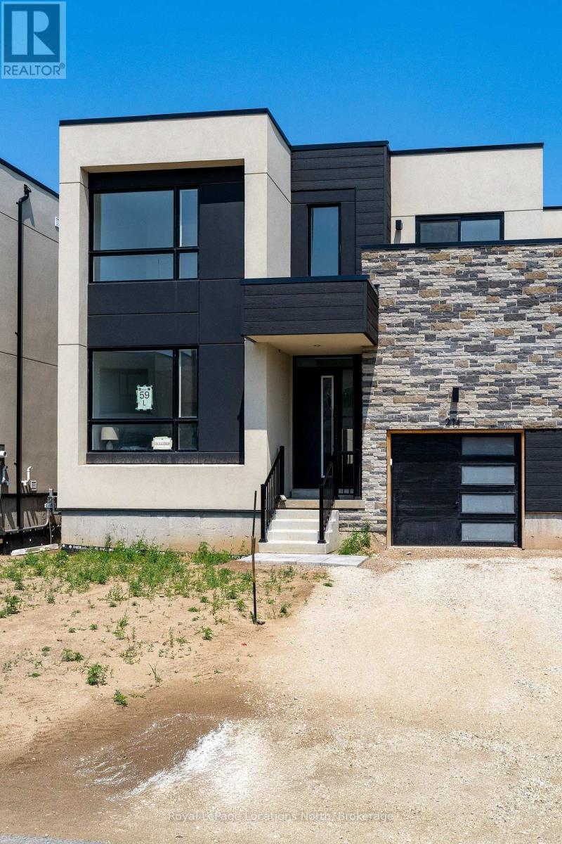 214 STONELEIGH DRIVE, Blue Mountains