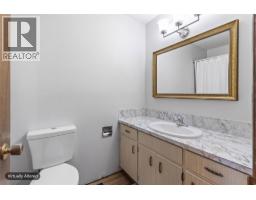 744 Mcclure Road, Kelowna, British Columbia  V1W 1M3 - Photo 7 - 10395097