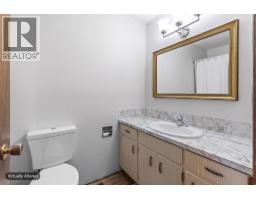 744 Mcclure Road, Kelowna, British Columbia  V1W 1M3 - Photo 8 - 10395097