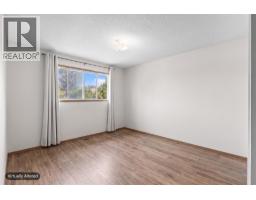 744 Mcclure Road, Kelowna, British Columbia  V1W 1M3 - Photo 9 - 10395097