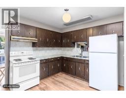 744 Mcclure Road, Kelowna, British Columbia  V1W 1M3 - Photo 5 - 10395097