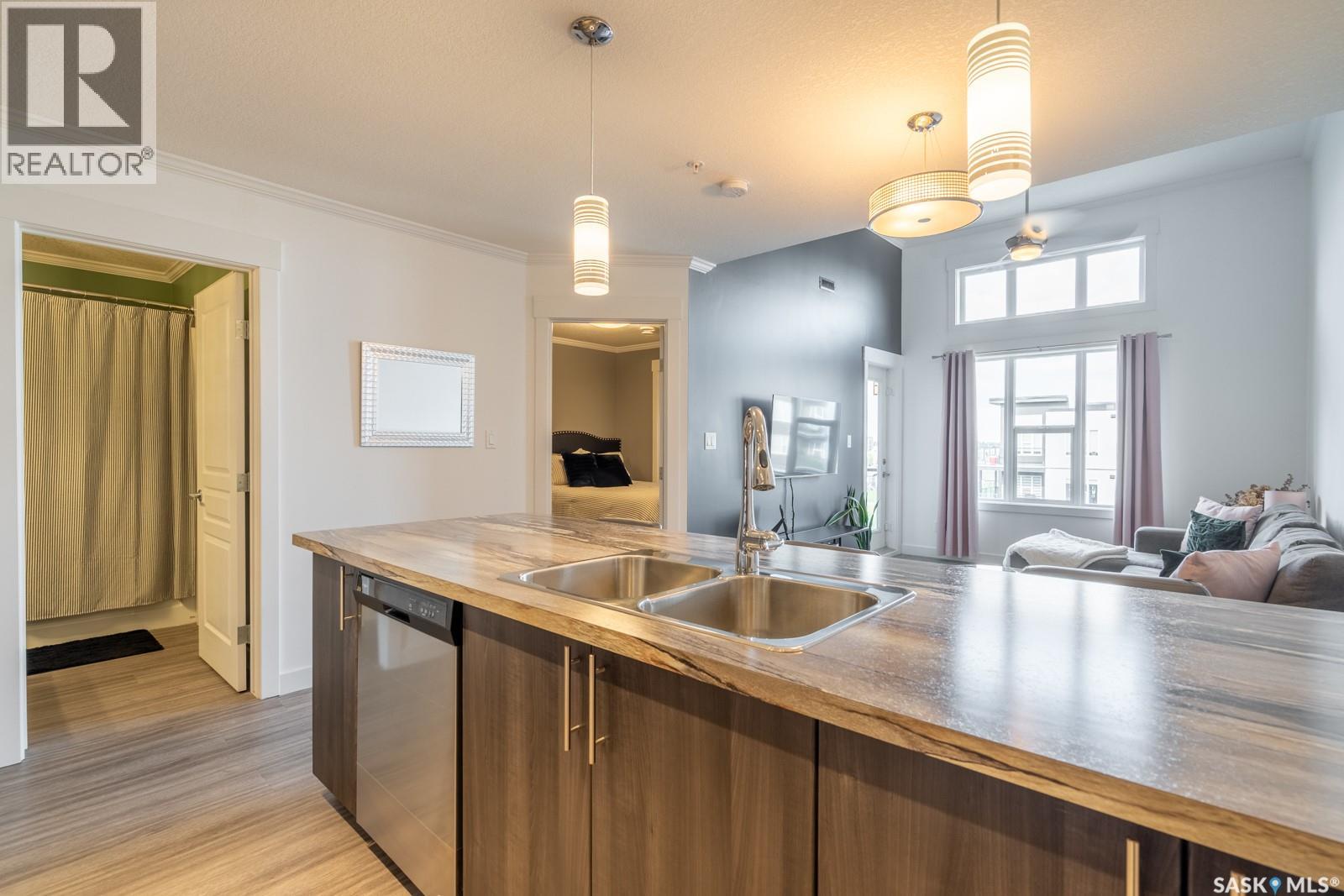 404 5301 Universal Crescent, Regina, Saskatchewan  S4W 0L2 - Photo 6 - SK043057