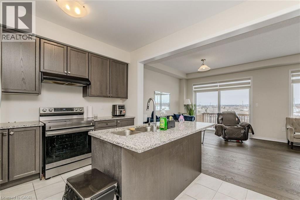 12 Toffee Trail, Stoney Creek, Ontario  L8J 0M2 - Photo 3 - 40849295