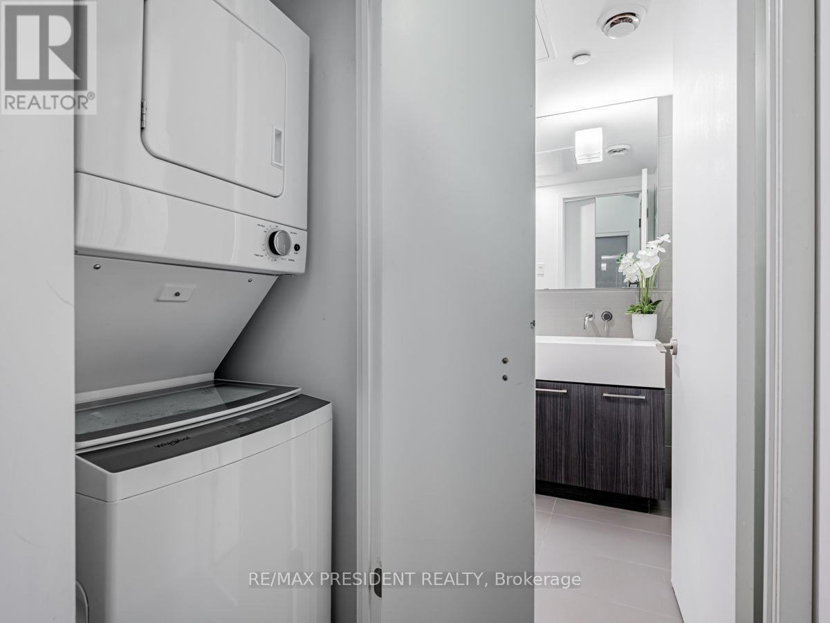 1005 - 560 King Street W, Toronto, Ontario  M5V 0L5 - Photo 9 - C13592970