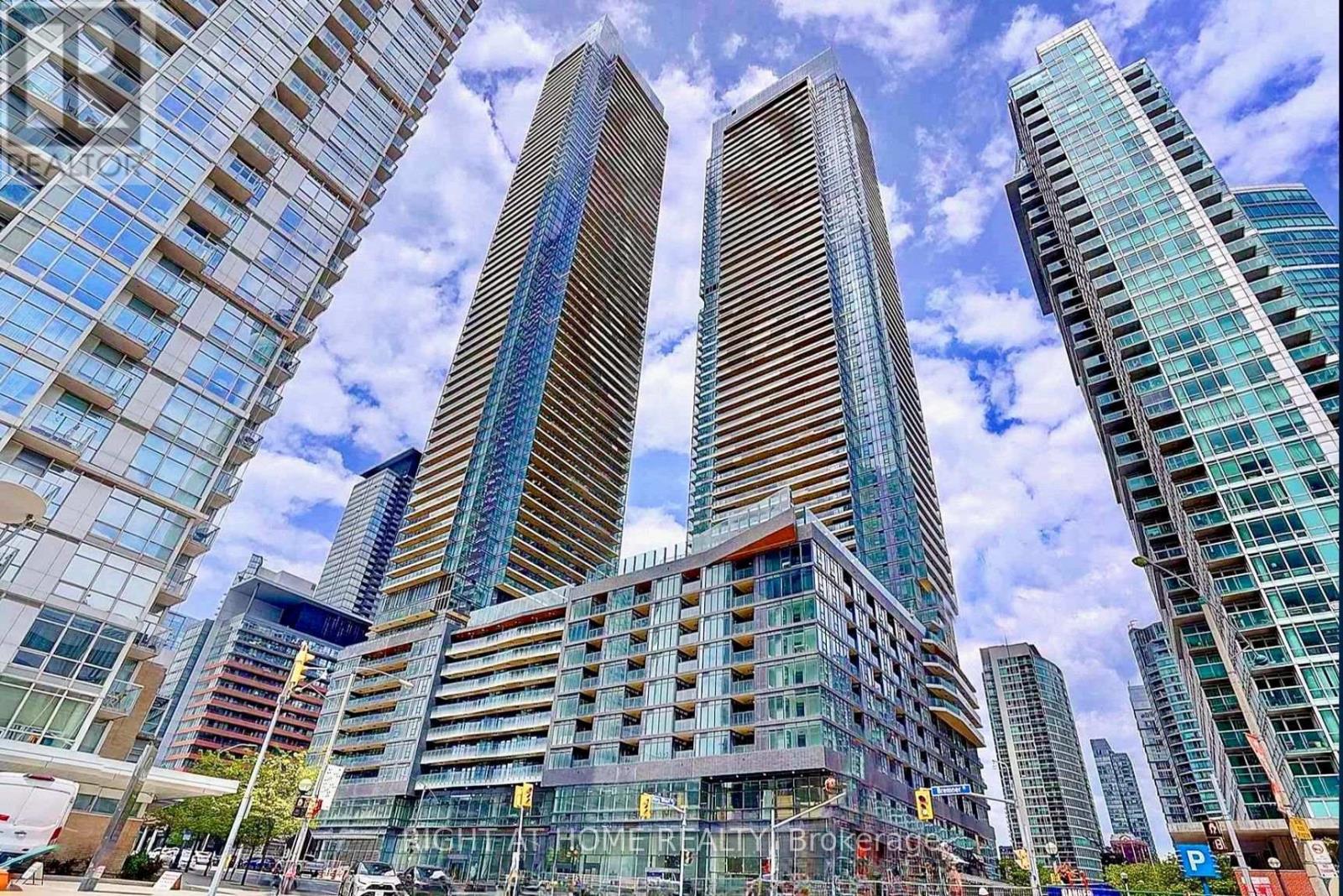 828 - 3 CONCORD CITYPLACE WAY, Toronto, Ontario