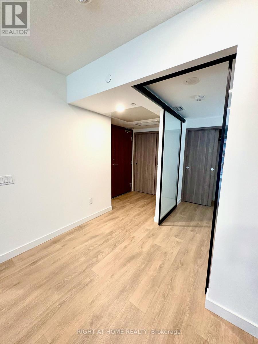 828 - 3 Concord Cityplace Way, Toronto, Ontario  M5V 0X4 - Photo 10 - C13593032