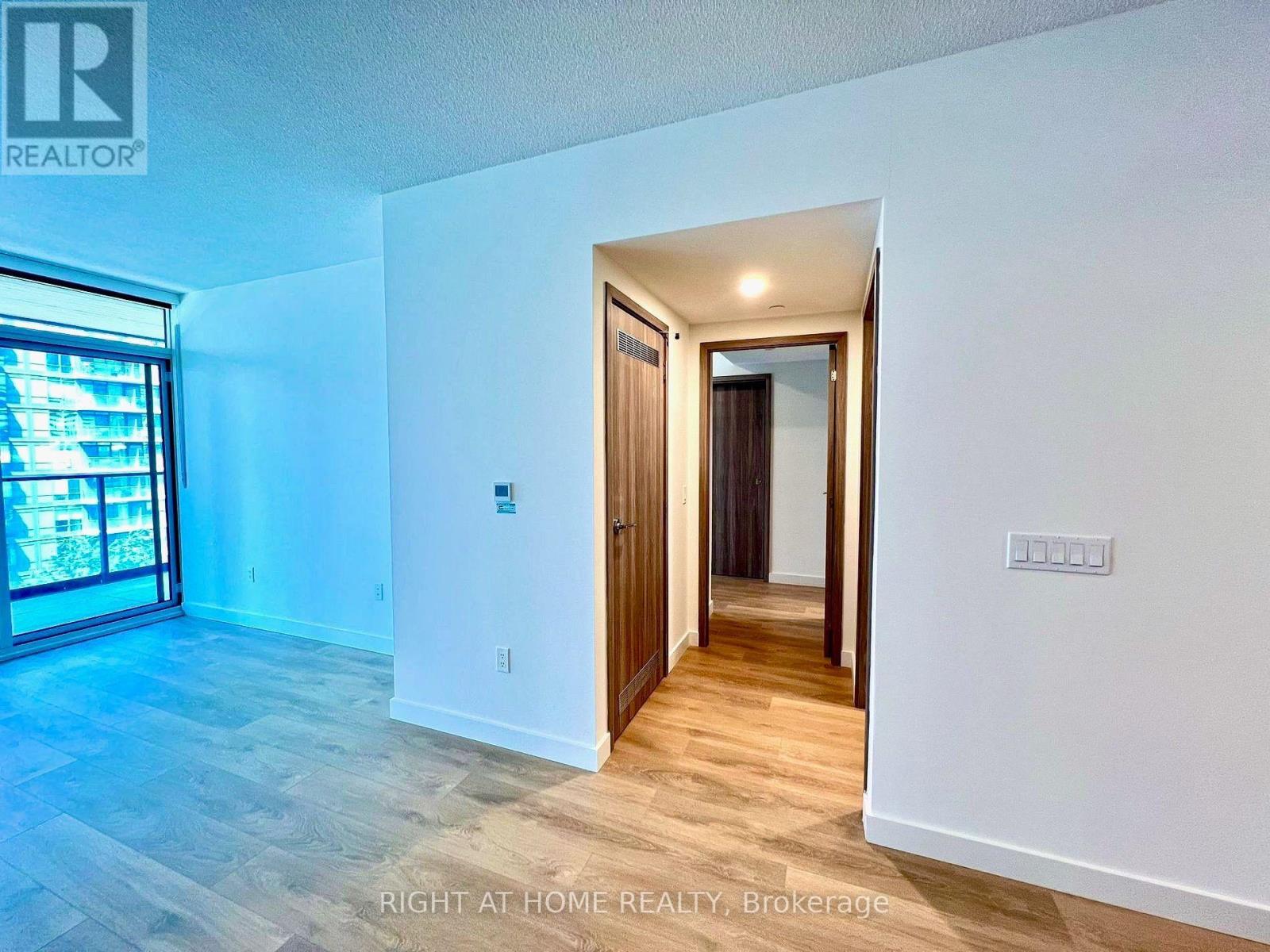 828 - 3 Concord Cityplace Way, Toronto, Ontario  M5V 0X4 - Photo 12 - C13593032