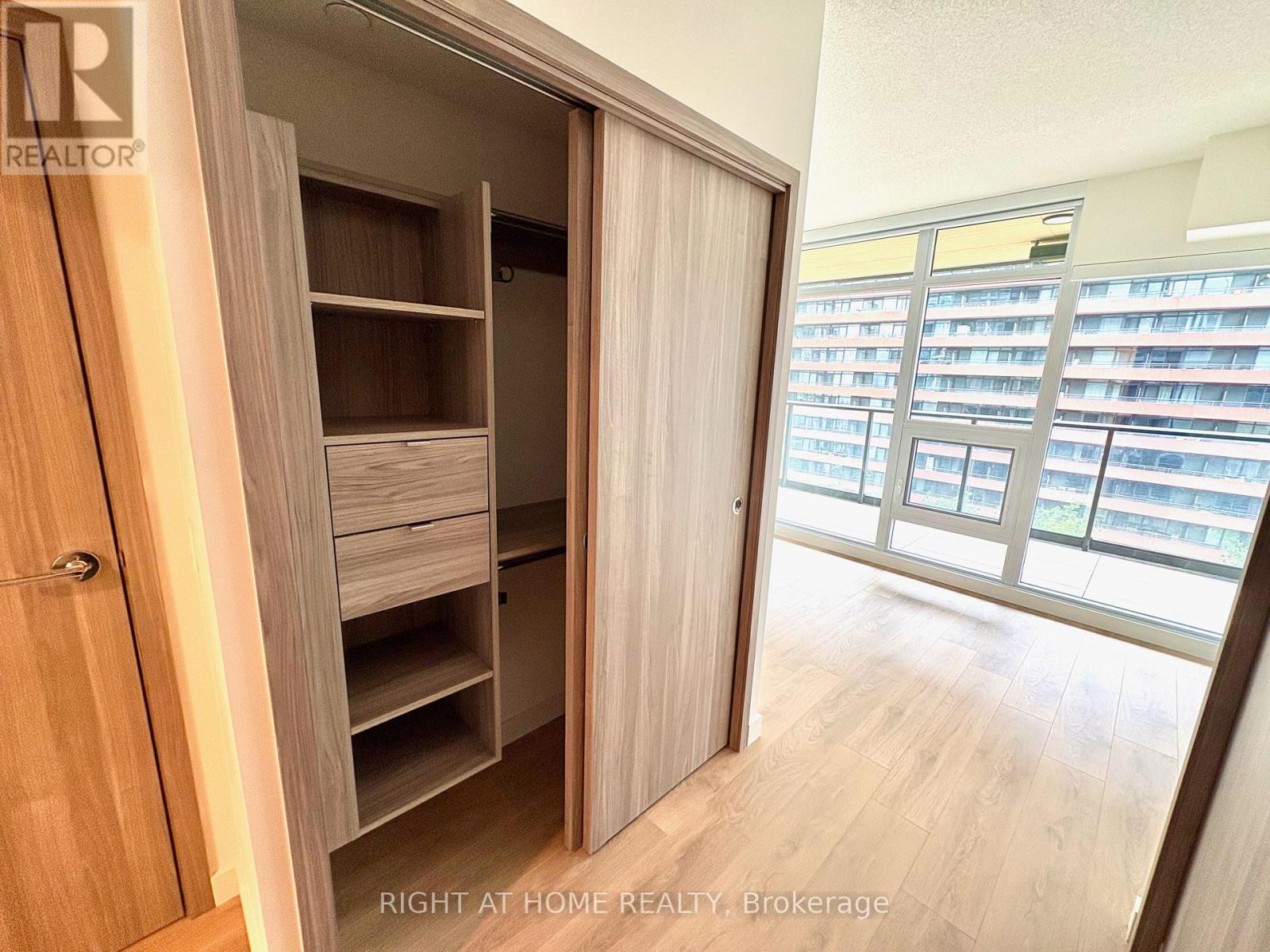 828 - 3 Concord Cityplace Way, Toronto, Ontario  M5V 0X4 - Photo 14 - C13593032