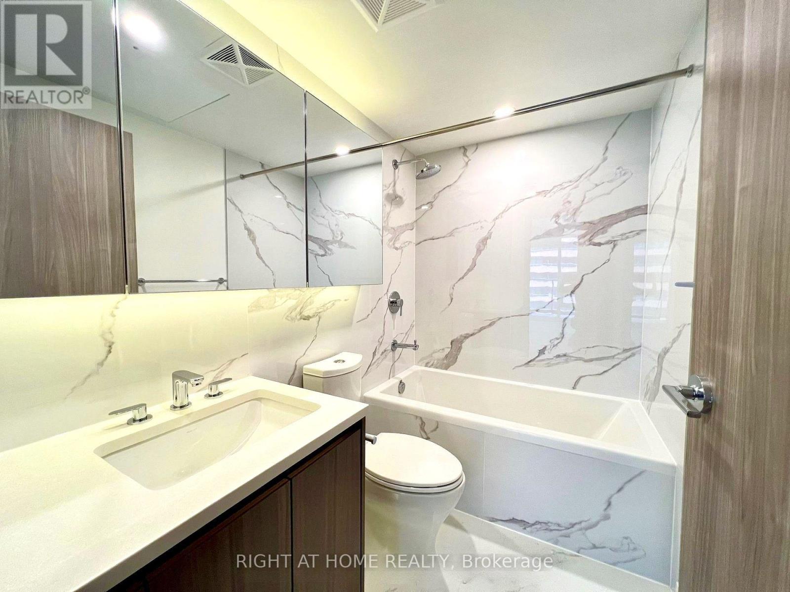 828 - 3 Concord Cityplace Way, Toronto, Ontario  M5V 0X4 - Photo 16 - C13593032