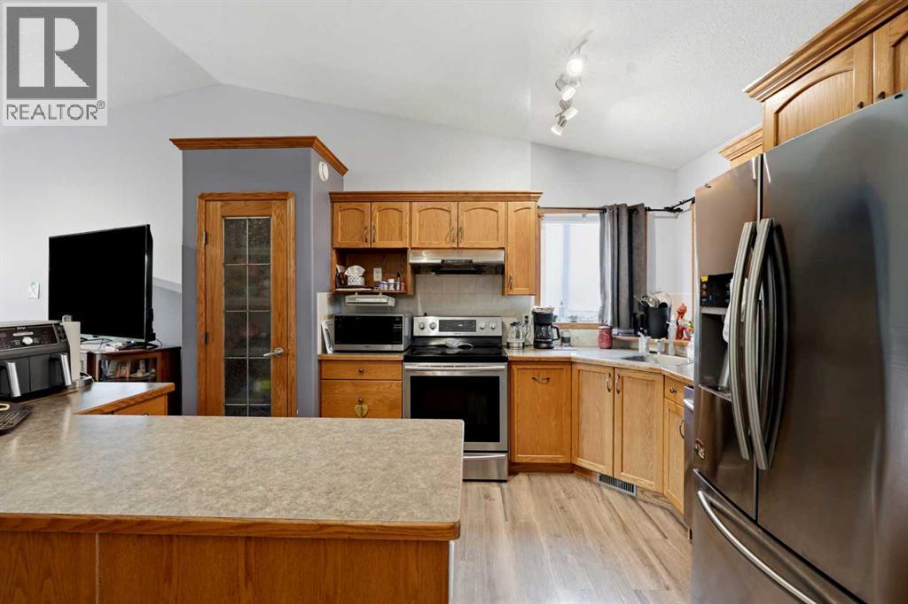 6204 58 Street, Olds, Alberta  T4H 1V3 - Photo 11 - A2324437