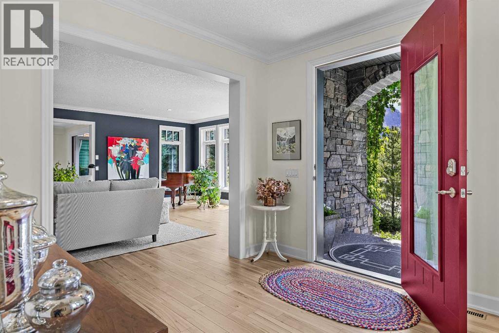 930 9 Street S, Canmore, Alberta  T1W 1Z8 - Photo 6 - A2325433