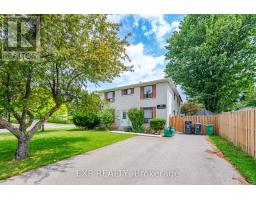 33 EARLSDALE CRESCENT, Brampton, Ontario