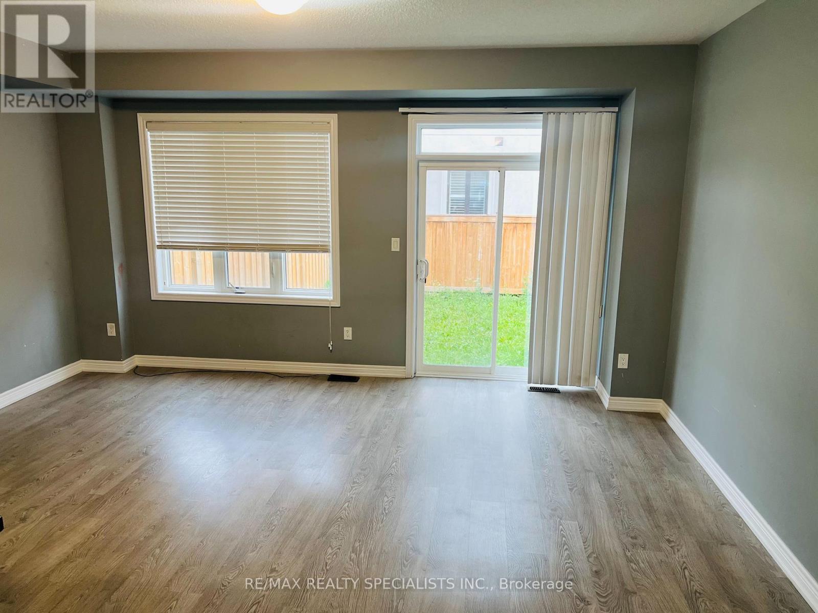 49 Doris Pawley Crescent, Caledon, Ontario  L7C 4E7 - Photo 4 - W13592928