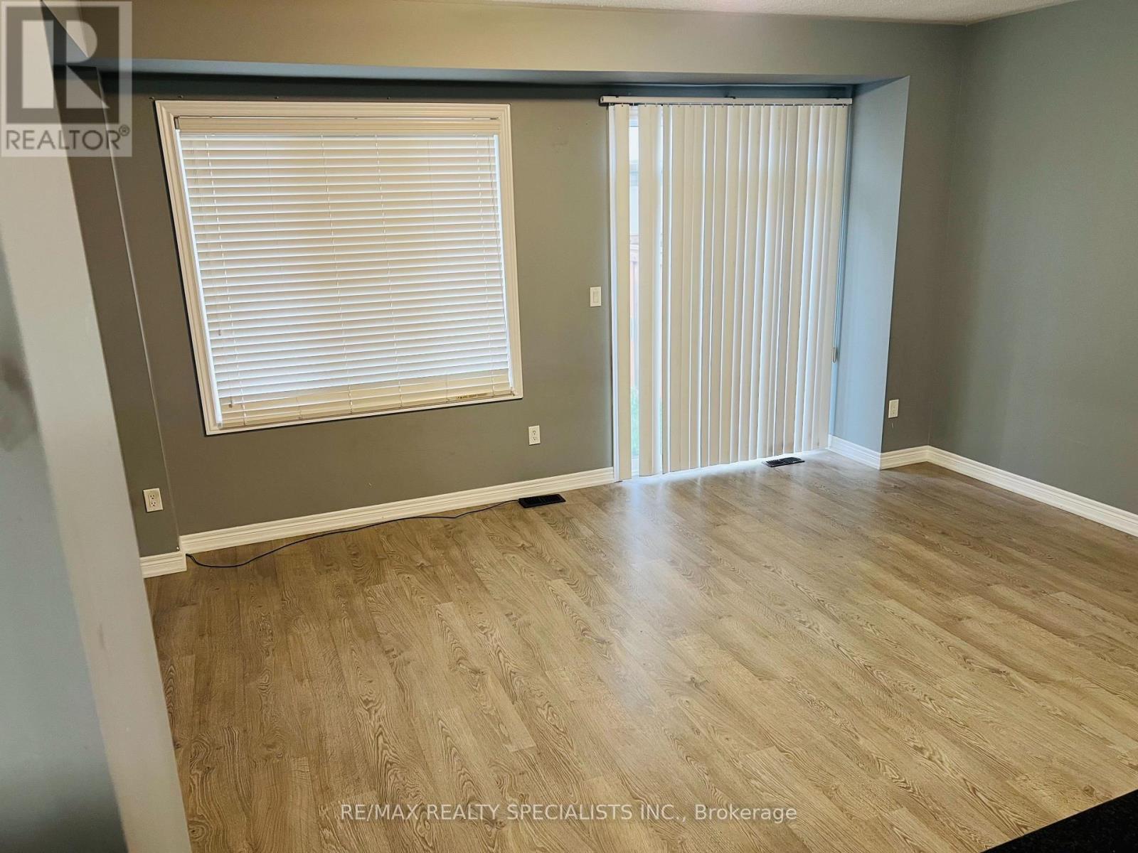 49 Doris Pawley Crescent, Caledon, Ontario  L7C 4E7 - Photo 5 - W13592928
