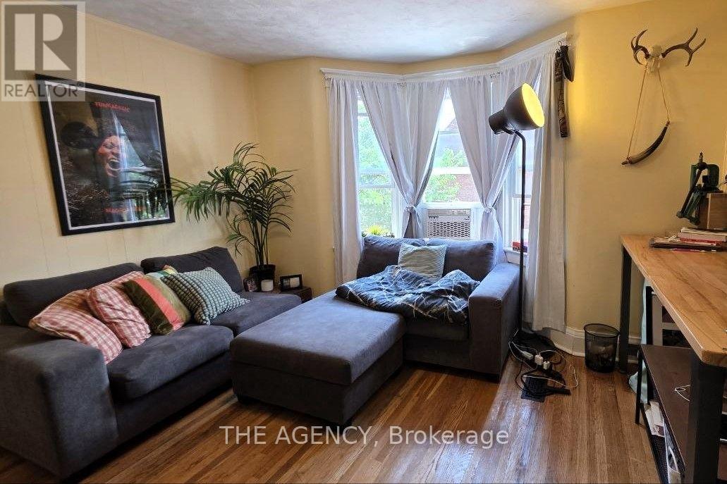 #upper - 613 Delaware Avenue N, Toronto, Ontario  M6H 2V3 - Photo 4 - C13559450